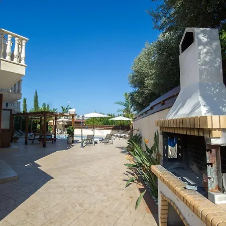 Hébergement de vacances A&g Paisiou Luxury Maisonettes *